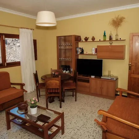 Casa La Tosca بيت للعطل